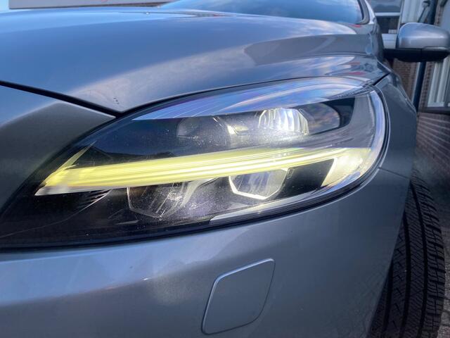 Volvo V40 1.5 T3 Inscription | Automaat| Trekhaak| Stoelverw.