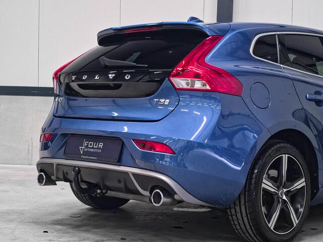 Volvo V40 1.5 T3 Polar+ Sport | Trekhaak | Panoramadak | H&K | Camera | BLIS |
