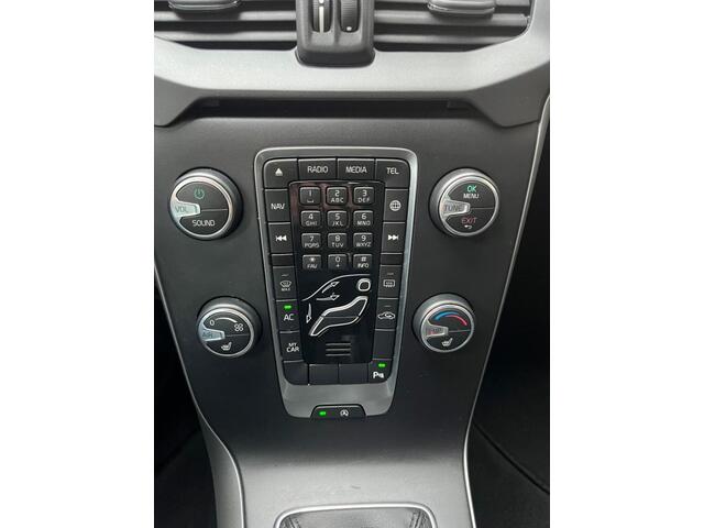 Volvo V40 2.0 T2 122 PK Navi Led koplampen Bluetooth Stoelverwarming