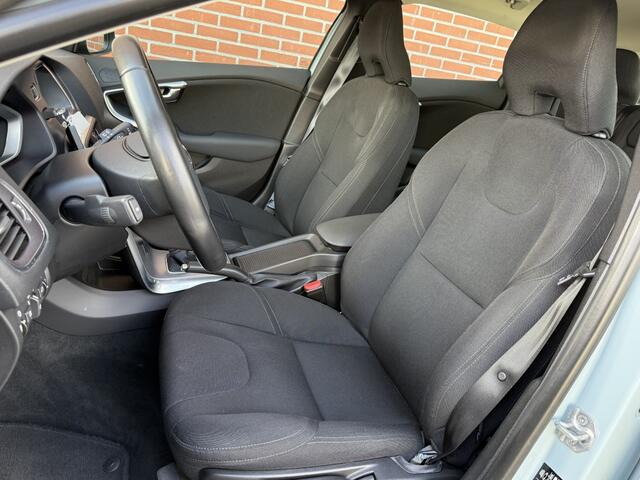 Volvo V40 1.5 T2 Kinetic AUTOMAAT NAVI CLIMA CRUISE PDC DAB 18"LMV
