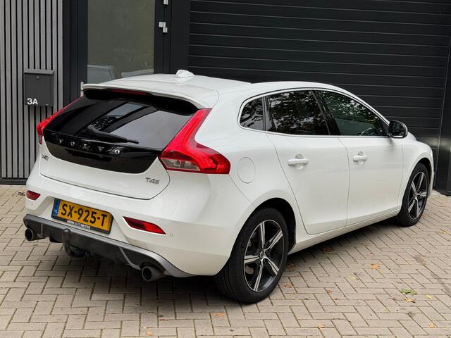 Volvo V40 2.0 T4 Business Sport