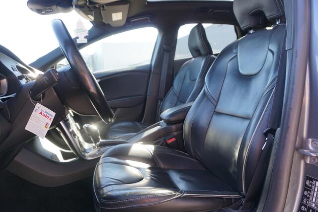 Volvo V40 1.5 T3 Polar+ Sport R- Design | PANO | FULL LED | TREKHAAK | LEDER | STOELVERW. | BLIS |