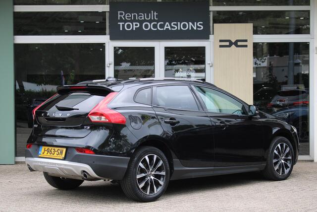 Volvo V40 CROSS COUNTRY 1.5 T3 Polar+ Luxury