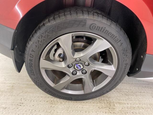 Volvo V40 CROSS COUNTRY 1.5 T3 Summum | Blis | Adaptieve cruise controle | DAB | Leder | Memory | Camera |