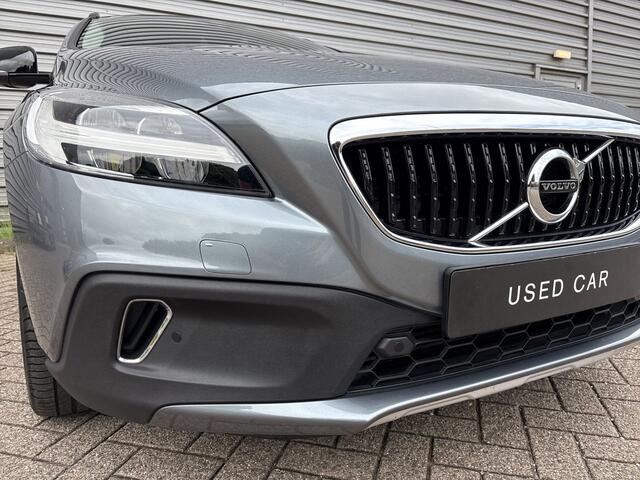 Volvo V40 CROSS COUNTRY 1.5 T3 Dynamic Edition / Keyless entry / Panorama dak / Audio by Harman Kardon /