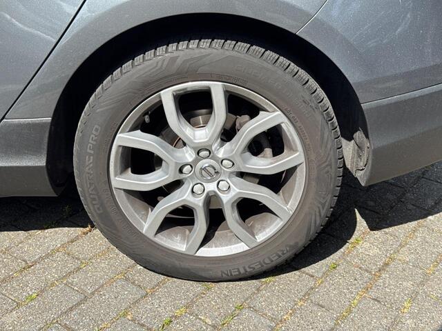 Volvo V40 CROSS COUNTRY 1.5 T3 Polar+ Luxury | Stoelverwarming | Standkachel | Volvo on Call | DAB | Parkeercamera | Parkeersensoren | Panoramadak | Keyless entry/start | extra getint glas |
