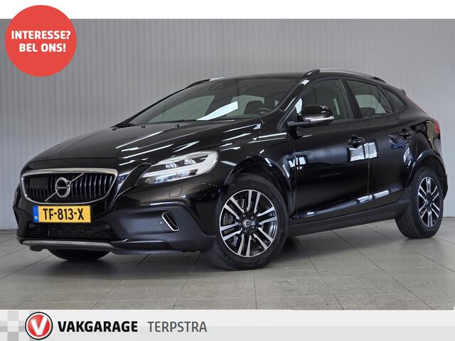 Volvo V40 CROSS COUNTRY 2.0 D3 Summum/ Automaat!/ Zwarte Hemel!/ LED Koplampen/ Trekhaak/ Camera/ Stoelverw./ Dodehoekdet./ Grootlichtass./ 16''LMV/ Keyless GO/ Clima/ Navi/ Cruise.Adapt/ Bluetooth/ Elek.Pakket/ Isofix/ PDC Achter
