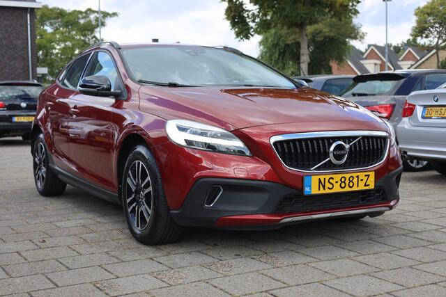 Volvo V40 CROSS COUNTRY 1.5 T3 NORDIC+ AUTOMAAT | NAVI | NL AUTO