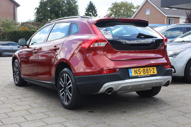 Volvo V40 CROSS COUNTRY 1.5 T3 NORDIC+ AUTOMAAT | NAVI | NL AUTO