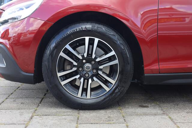 Volvo V40 CROSS COUNTRY 1.5 T3 NORDIC+ AUTOMAAT | NAVI | NL AUTO