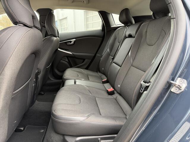 Volvo V40 CROSS COUNTRY 1.5 T3 Nordic+ | Automaat | Cruise control | Electronic climate controle