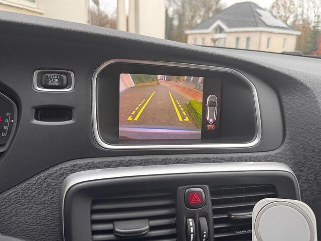 Volvo V40 CROSS COUNTRY 2.0 T4 Summum | Trekhaak | Standkachel | Camera | Keyless entry/start | Memory | Leder | Stoelverwarming |