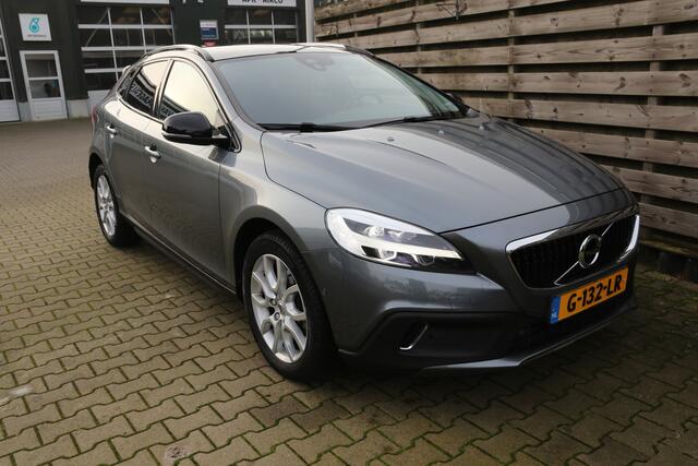 Volvo V40 CROSS COUNTRY 1.5 T3 Polar+ Luxury / Navi / Stoelverwarming / Climate