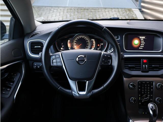 Volvo V40 CROSS COUNTRY T3 Nordic+ | Achteruitrijcamera | Stoelverwarming