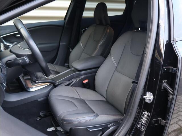 Volvo V40 CROSS COUNTRY T3 Nordic+ | Achteruitrijcamera | Stoelverwarming