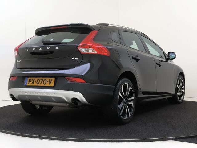 Volvo V40 CROSS COUNTRY 1.5 T3 Nordic+