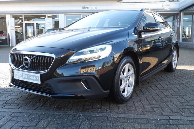 Volvo V40 CROSS COUNTRY 1.5 T3 Polar + / INCL. 12mnd BOVAG / Leder / Stoelverwarming