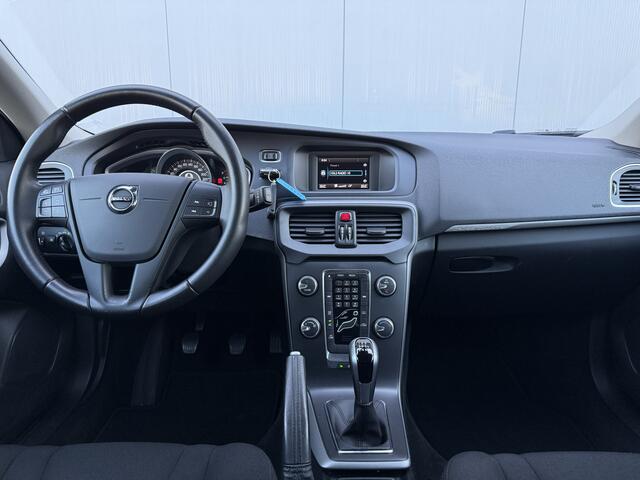 Volvo V40 CROSS COUNTRY 2.0 T3 Nordic Airco/19inch.