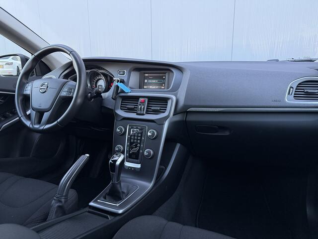 Volvo V40 CROSS COUNTRY 2.0 T3 Nordic Airco/19inch.