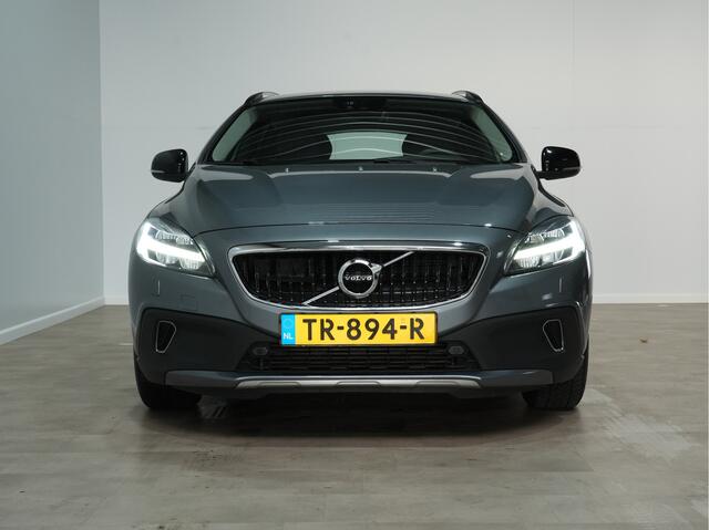 Volvo V40 CROSS COUNTRY 1.5 T3 150pk Automaat Nordic Navigatie Camera Standkachel Stoelverw. Acc 202