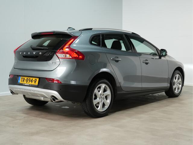 Volvo V40 CROSS COUNTRY 1.5 T3 150pk Automaat Nordic Navigatie Camera Standkachel Stoelverw. Acc 202
