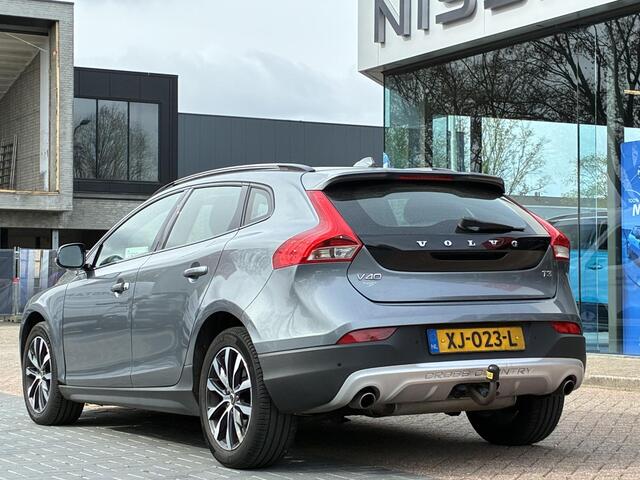 Volvo V40 CROSS COUNTRY 1.5 T3 Dynamic Edition Automaat 153PK | Cruise Control | Navigatie | Trekhaak