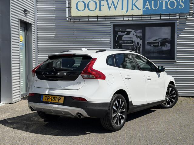 Volvo V40 CROSS COUNTRY 1.5 T3 Dynamic Edition Automaat Clima Leder Memory Led