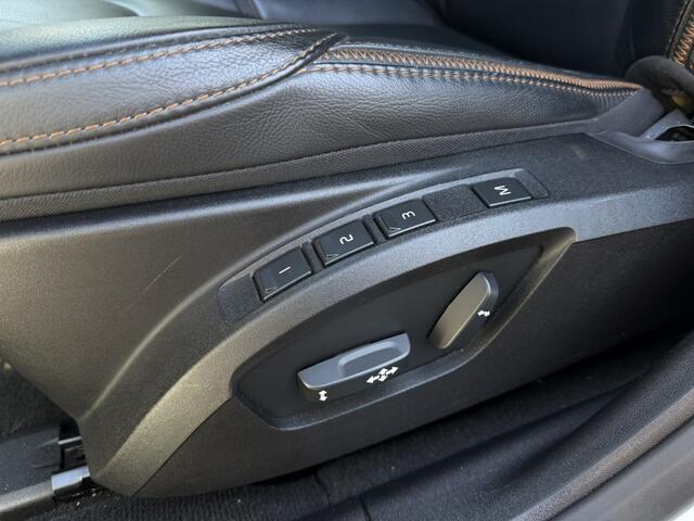 Volvo V40 CROSS COUNTRY 1.5 T3 Dynamic Edition Automaat Clima Leder Memory Led