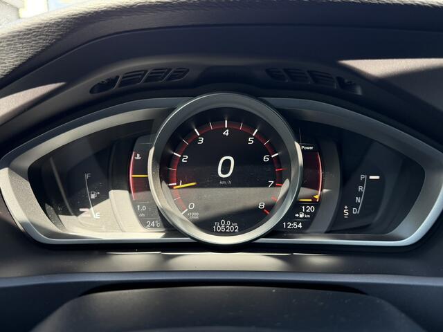 Volvo V40 CROSS COUNTRY 1.5 T3 Dynamic Edition Automaat Clima Leder Memory Led