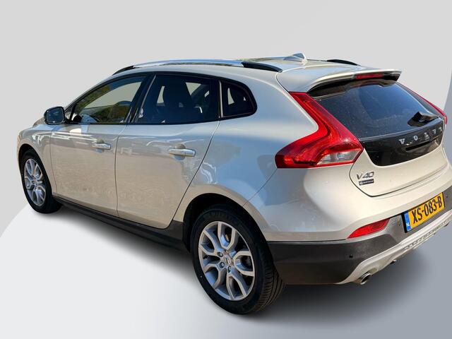 Volvo V40 CROSS COUNTRY 1.5 T3 Polar+ Luxury | 150pk | Leder interieur | Panoramadak | Navigatie | Stoelverwarming |