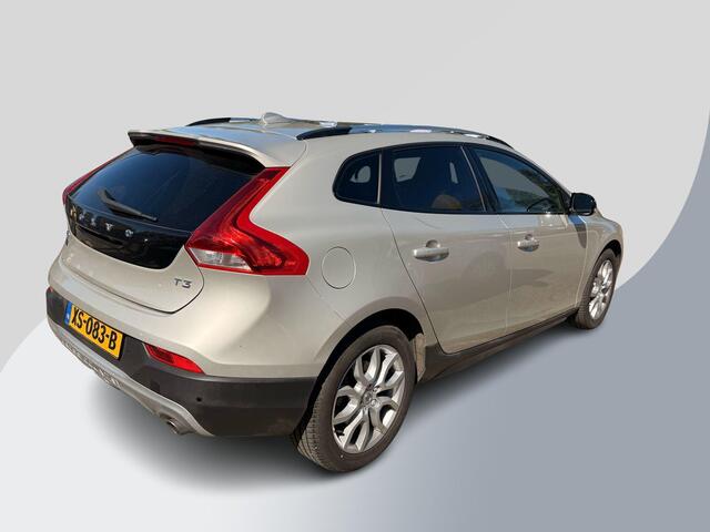 Volvo V40 CROSS COUNTRY 1.5 T3 Polar+ Luxury | 150pk | Leder interieur | Panoramadak | Navigatie | Stoelverwarming |