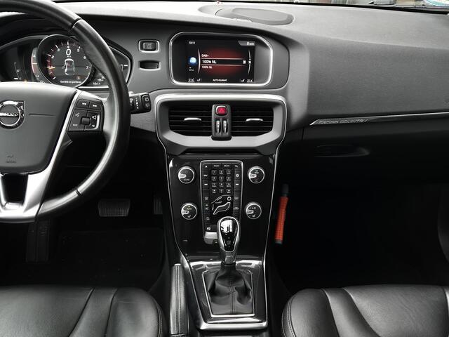 Volvo V40 CROSS COUNTRY 1.5 T3 Polar+ Luxury | Leder | Harmon/Kardon | Dakdragers | Navigatie | Automaat | Dealer onderhouden |