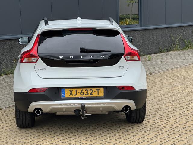 Volvo V40 CROSS COUNTRY 1.5 T3 Polar+ Luxury Pano dak, Leer, Navi