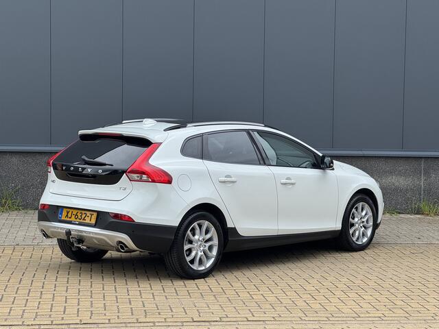 Volvo V40 CROSS COUNTRY 1.5 T3 Polar+ Luxury Pano dak, Leer, Navi