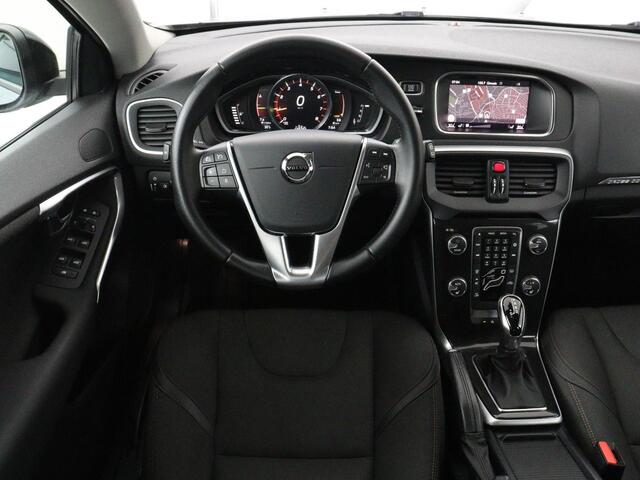 Volvo V40 CROSS COUNTRY 1.5 T3 Edition+ | Trekhaak | Navigatie | Stoelverwarming | Climate control | Bluetooth | Cruise control | Parkeerhulp