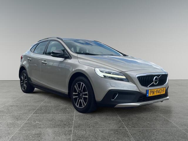 Volvo V40 CROSS COUNTRY 1.5 T3 Nordic+ l Trekhaak l