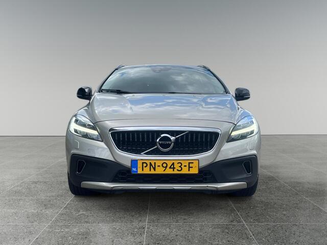 Volvo V40 CROSS COUNTRY 1.5 T3 Nordic+ l Trekhaak l