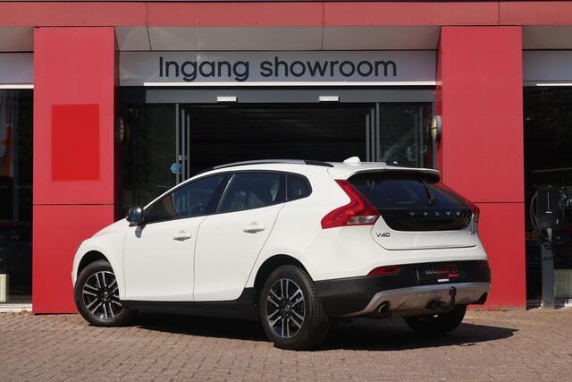 Volvo V40 CROSS COUNTRY 1.5 T3 153pk Nordic+ Automaat | Trekhaak | Full LED | Navigatie | Climate |