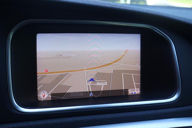 Volvo V40 CROSS COUNTRY 1.5 T3 153pk Nordic+ Automaat | Trekhaak | Full LED | Navigatie | Climate |