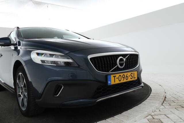 Volvo V40 CROSS COUNTRY 2.0 D2 Summum Leer, Navigatie, Climate,