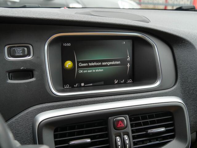 Volvo V40 CROSS COUNTRY 1.5 T3 Automaat Polar+ Luxury | PANODAK | LEDER | CAMERA |