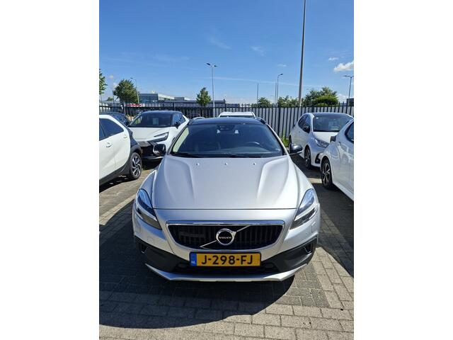 Volvo V40 CROSS COUNTRY 1.5 T3 Summum | 2E EIGENAAR | 3/6 of 12 MND GARANTIE | PANO DAK | CAMERA | NAVI | MEMORY |