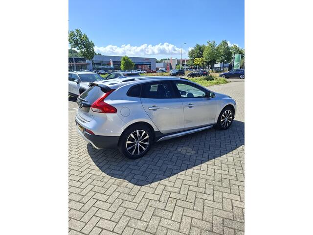 Volvo V40 CROSS COUNTRY 1.5 T3 Summum | 2E EIGENAAR | 3/6 of 12 MND GARANTIE | PANO DAK | CAMERA | NAVI | MEMORY |