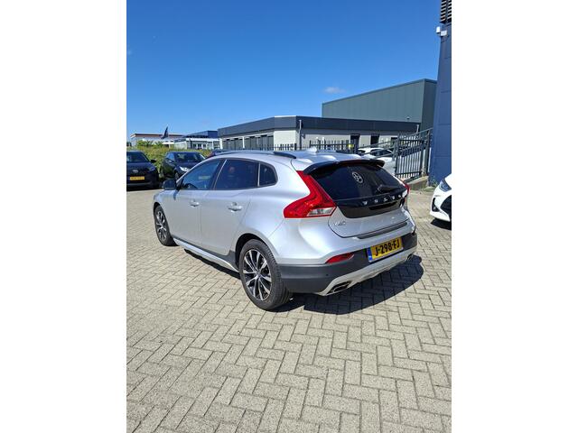 Volvo V40 CROSS COUNTRY 1.5 T3 Summum | 2E EIGENAAR | 3/6 of 12 MND GARANTIE | PANO DAK | CAMERA | NAVI | MEMORY |