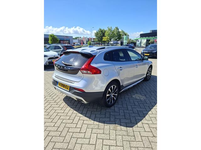 Volvo V40 CROSS COUNTRY 1.5 T3 Summum | 2E EIGENAAR | 3/6 of 12 MND GARANTIE | PANO DAK | CAMERA | NAVI | MEMORY |