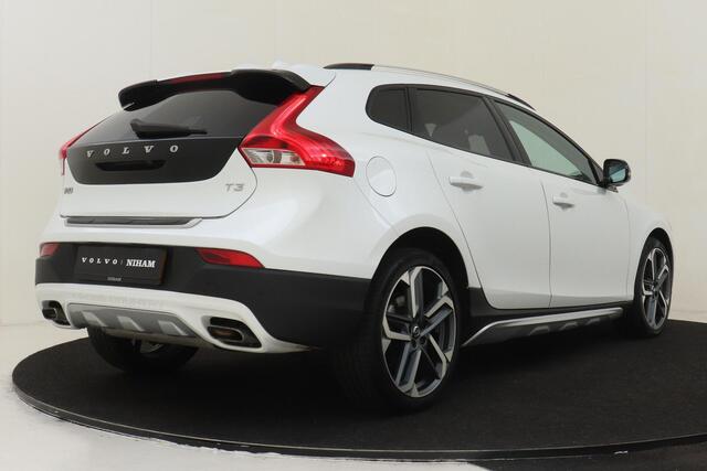 Volvo V40 CROSS COUNTRY T3 AUT. POLAR+ LUXURY -PANO.DAK|HARMAN/KARDON|LEDER|PARK.PILOT|CAMERA|KEYLESS|18"METALLAH