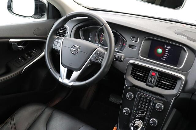 Volvo V40 CROSS COUNTRY T3 AUT. POLAR+ LUXURY -PANO.DAK|HARMAN/KARDON|LEDER|PARK.PILOT|CAMERA|KEYLESS|18"METALLAH