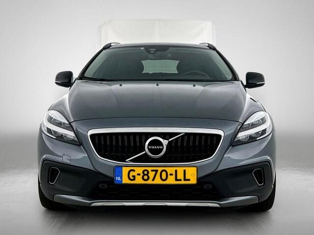 Volvo V40 CROSS COUNTRY 1.5 T3 Polar+ Luxury | Trekhaak | Panoramadak | Camera |