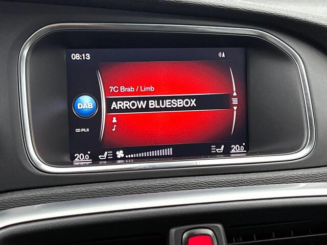 Volvo V40 CROSS COUNTRY 1.5 T3 Polar+ Luxury | Trekhaak | Panoramadak | Camera |