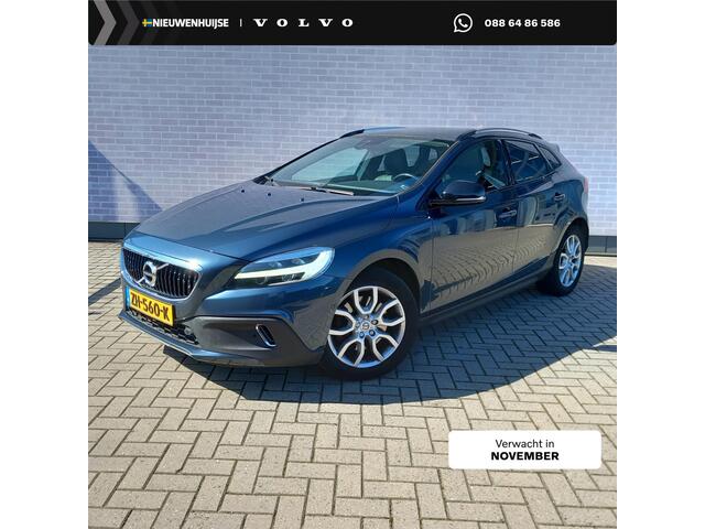 Volvo V40 CROSS COUNTRY 1.5 T3 Polar+ Luxury | Stoelverwarming | Panoramadak | Getint Glas | Parkeercamera | Keyless Entry | Navigatie | Cruise Control | Trekhaak |